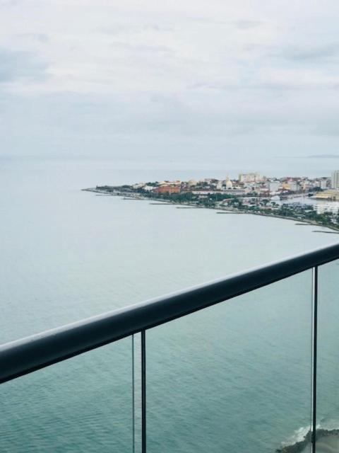 Morros Espectacular Frente A La Playa Apartamento